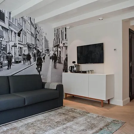 Ix Nine Streets Hotel 3*