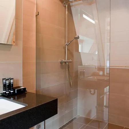 Ix Nine Streets Hotel