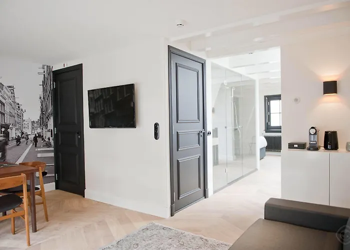 Hotel Ix Nine Streets 3*