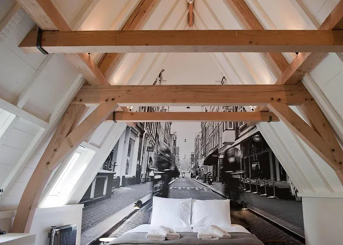 Ix Nine Streets Hotel